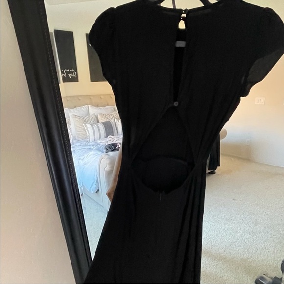 Reformation Gavin Dress in Black EUC, size 2 - Picture 8 of 9